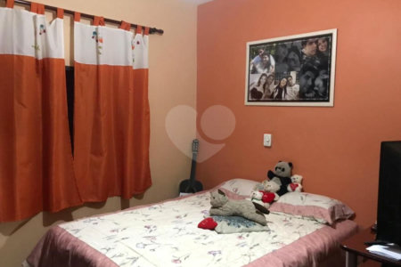 Casa térrea para venda.