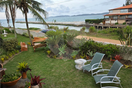 Casa à Venda em Condomínio na Marina – Búzios!