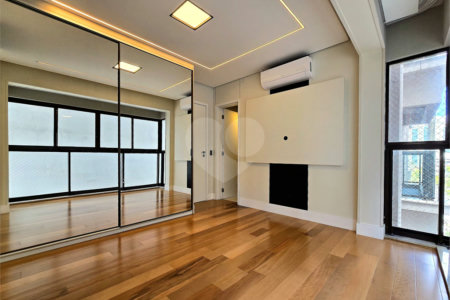 Apartamento 312 m² 4 Suítes 4 vagas 1 Por Andar em Higienópolis