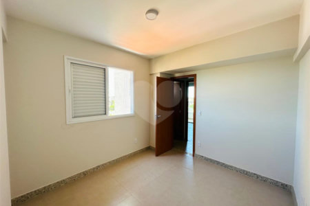 Apartamento com 2 dormitórios, sendo 1 suíte