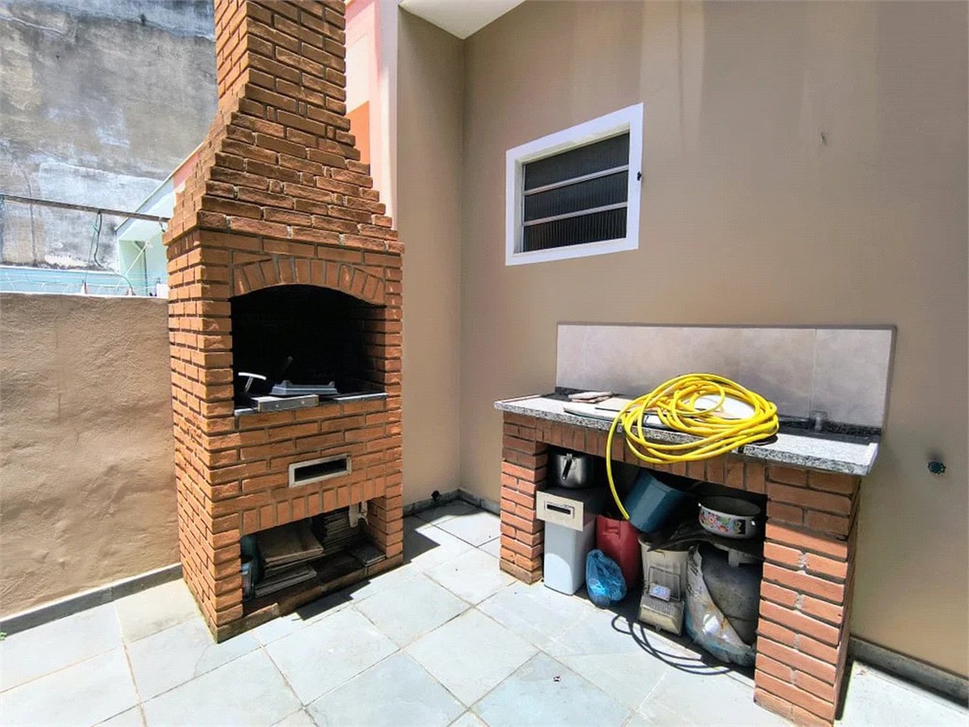 Sobrado à venda com 3 quartos, sendo 1 suíte, em Vila Polopoli, São Paulo - SP