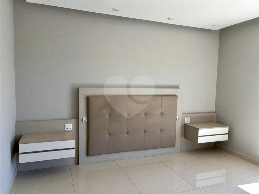 Excelente Sobrado