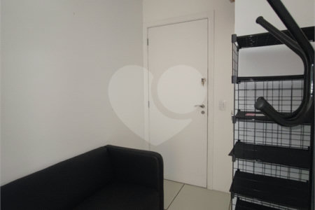 Excelente conjunto comercial para locação com 38 m², 2 salas com varanda e 1 vaga no Ipiranga!