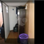 Casa comercial na Liberdade.