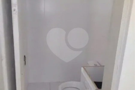 Sobrado à venda em Santo André , com 179m² , 2 dormitórios , sendo 1 suíte e 5 vagas.
