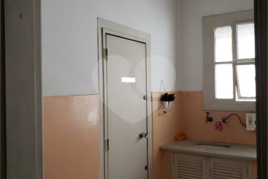 Apartamento de 80m2 à venda com 2 dormitórios e terraço no Centro