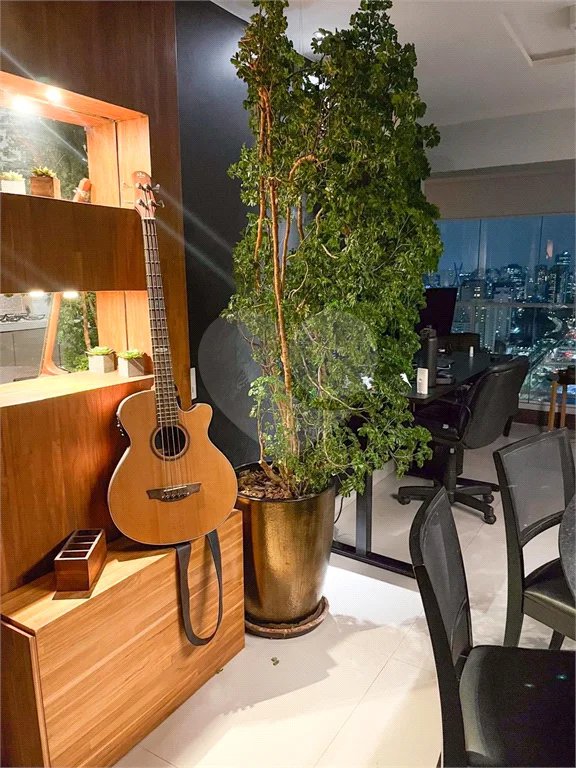 Apartamento porteira fechada com vista para a Ponte Estaiada no Campo Belo