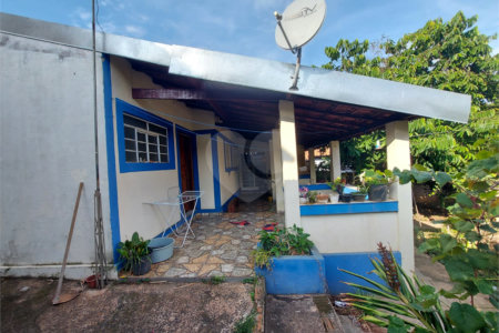 Terreno com 586,00 m² de área total na Vila Costa do Sol.