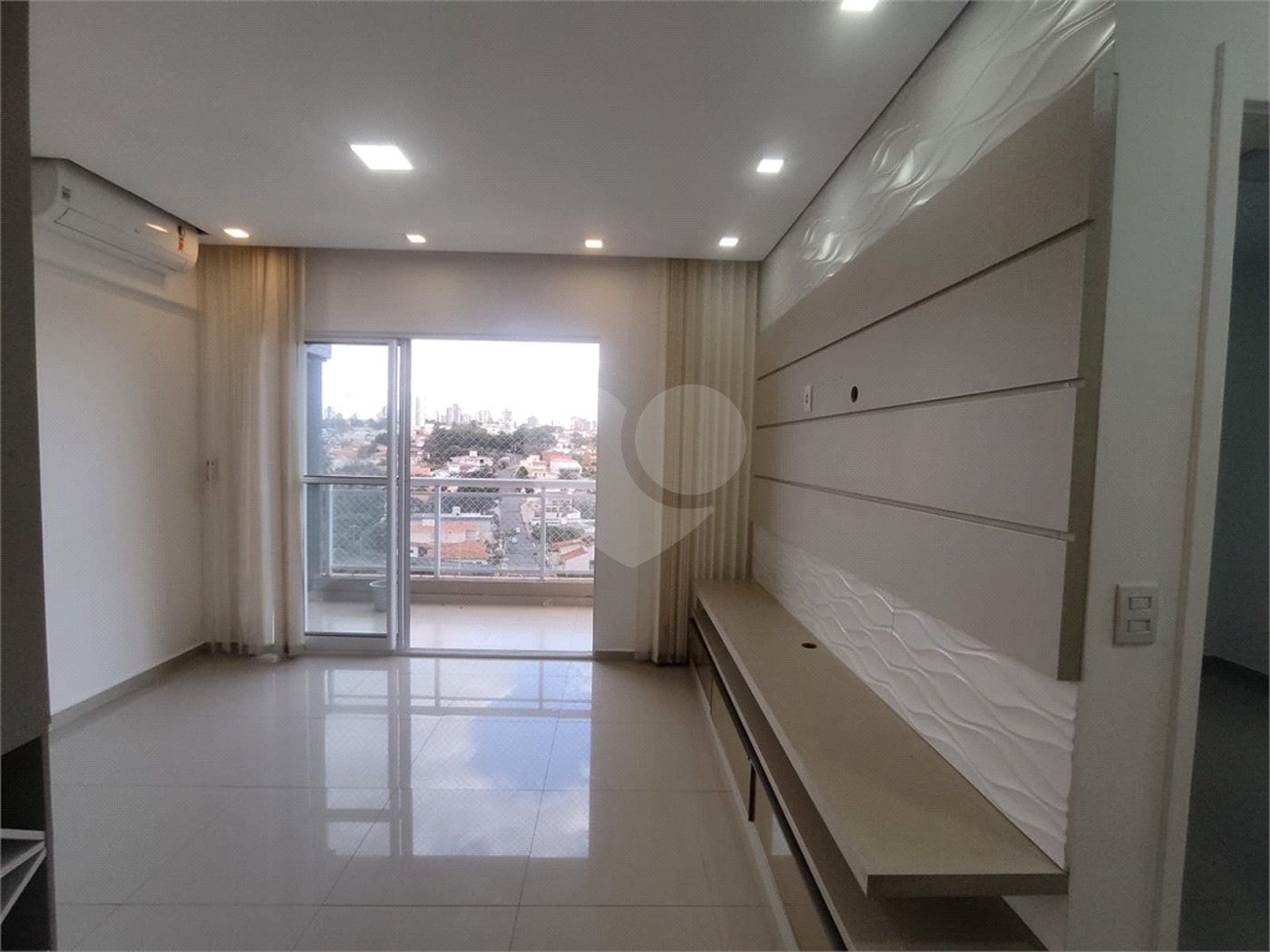 Apartamento á venda no Jardim Alvorada.