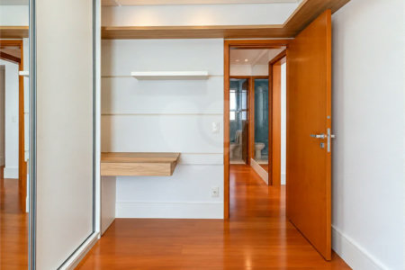 Apartamento de 103 m² no Jardim do Mar, com 3 dormitórios, 1 suíte, varanda gourmet, armários, 2 vagas e condomínio com lazer completo.
