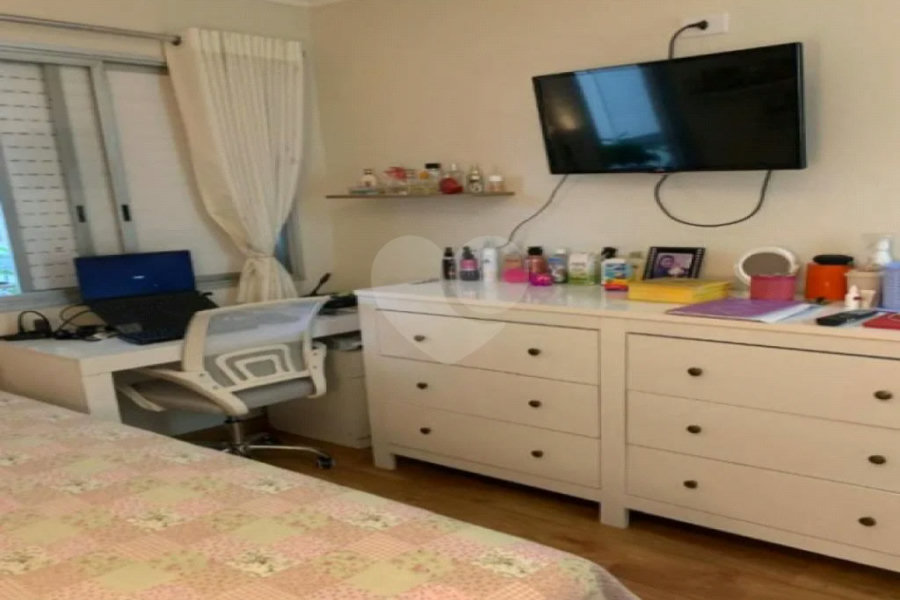 Ótimo apartamento na Vila Mascote, venha fazer uma visita.