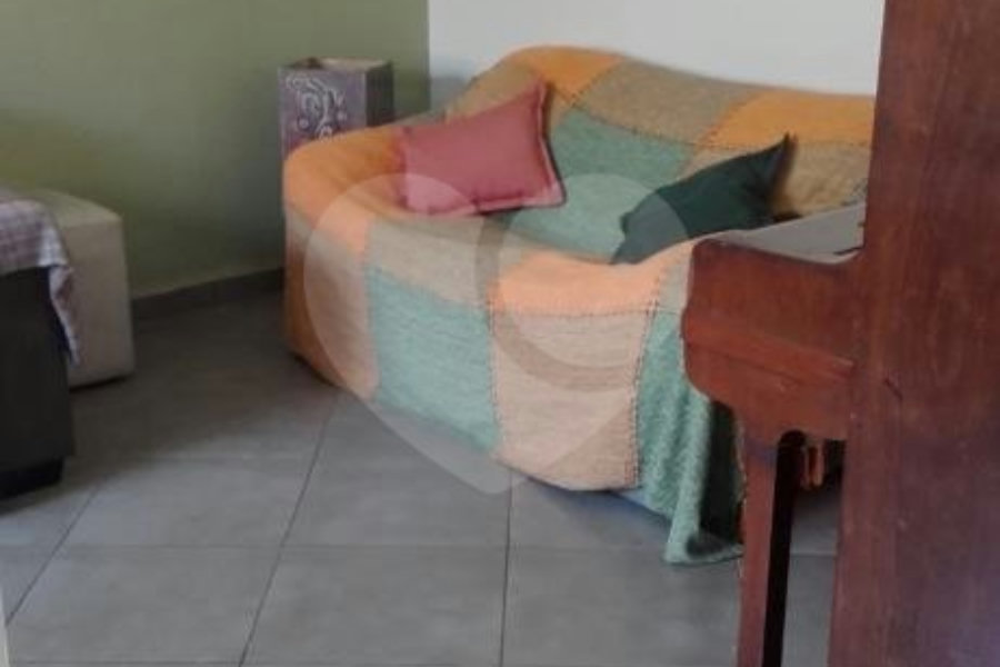 CASA 03 QUARTOS+01 ESCRITÓRIO+ DEPENDÊNCIA DE EMPREGADA COMPLETA - BAIRRO SANTANA!!!