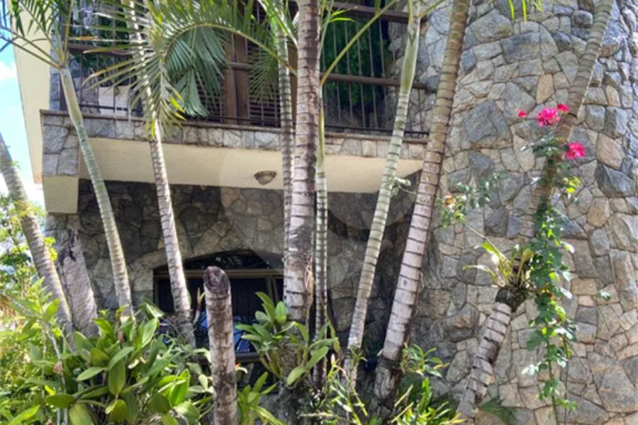 CASA À VENDA COM 3 SUITES CHACARA NAZARETH CENTRO PIRACICABA
