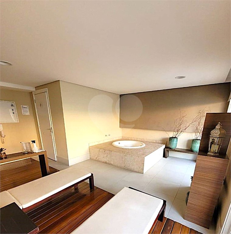 Na Mooca á venda Apartamento / Studio com 51m² 1 dormitório e 1 vaga.