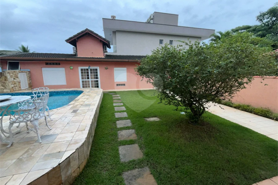 Casa à venda com 6 quartos, sendo 3 suítes, em Morada da Praia, Bertioga, SP