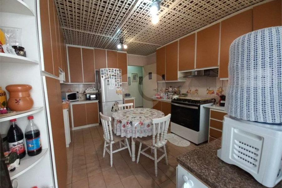 Casa à venda com 3 quartos, sendo 2 suítes, em Jardim Oriental, São Paulo, SP