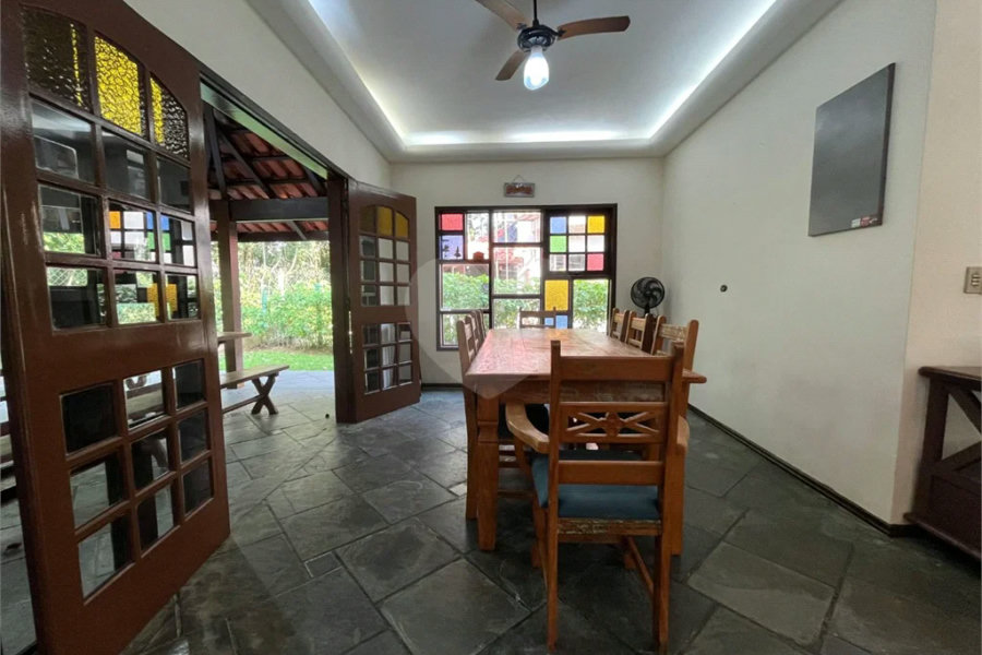 Villagio à venda com 4 quartos, sendo 2 suítes, em Riviera de São Lourenço, Bertioga, SP