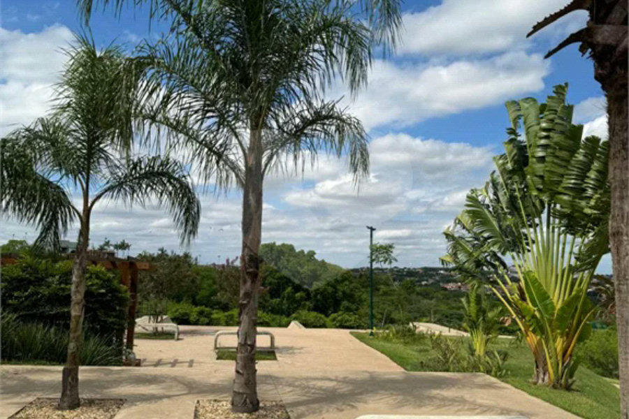 Casa em construção com 3 suítes no Condomínio Damha 2, na cidade de Piracicaba - SP.