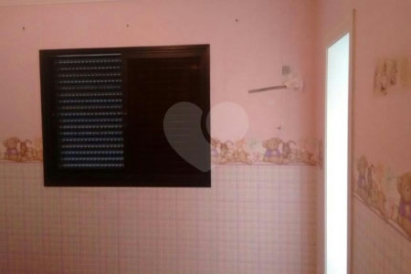 Excelente Apto à venda na Saúde c/240 m2 - 3 Suites/4 Vagas
