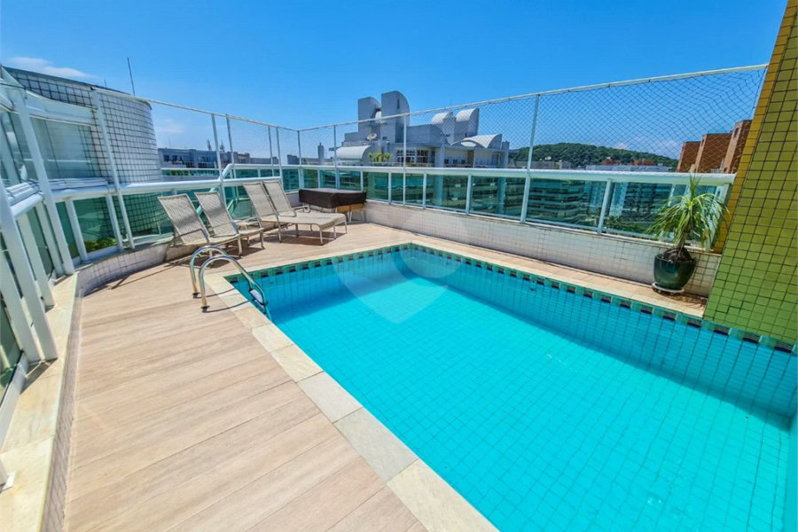 Cobertura à venda com 4 quartos, sendo 2 suítes,  em Riviera de São Lourenço, Bertioga, SP