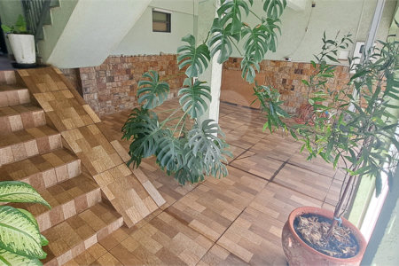 Casa no Jardim Medeiros ampla com 3 dormitórios bem distribuída