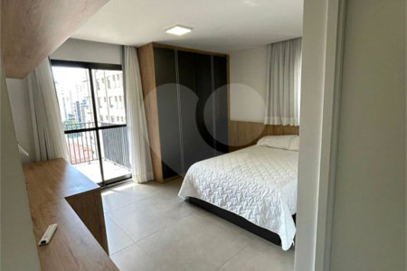 Apartamento mobiliado para locação em Moema.