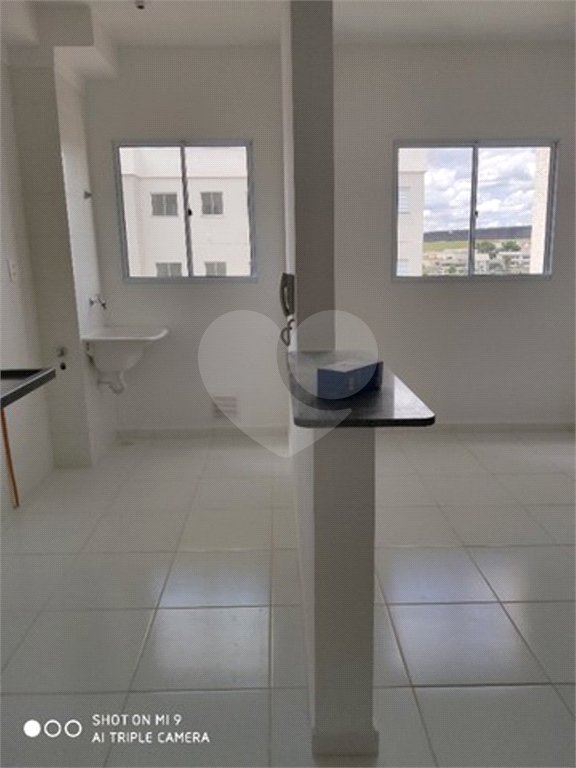 Apartamento no Condomínio Parque dos Manacás.