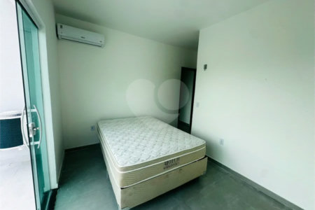 Casa para venda e locação anual com 3 quartos independente em São José em Búzios
