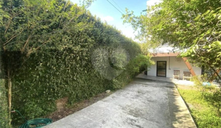 Casa de Vila à venda com 2 quartos, sendo 1 suíte,  em Tremembé, São Paulo, SP