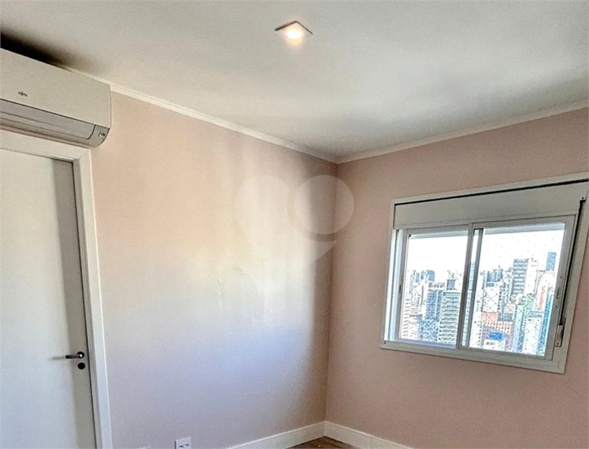 Cobertura Triplex 500M2, 4 suítes, 6 vagas para locação ou venda