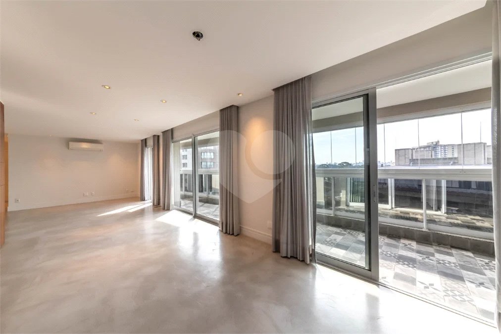 Vila Clementino - 161 m² | 2 dormitórios, com possibilidade de 3 | suíte master | 3 vagas | depósito