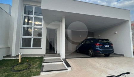 Casa à venda com 3 quartos, sendo 1 suíte,  no condomínio Faixa Azul, São Carlos - SP