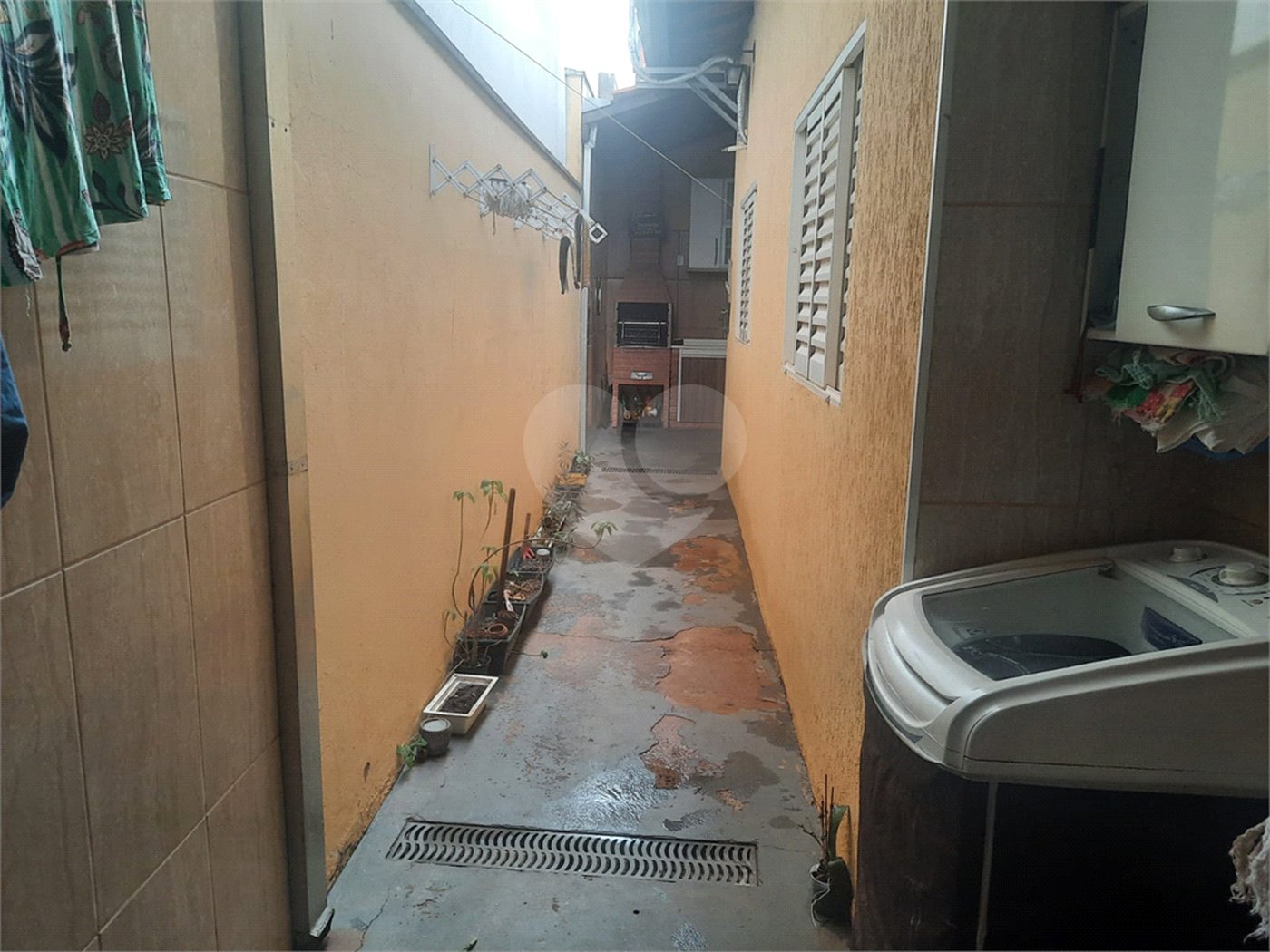 Ótima Oportunidade: Casa com Área de Lazer e Garagem para Dois Carros
