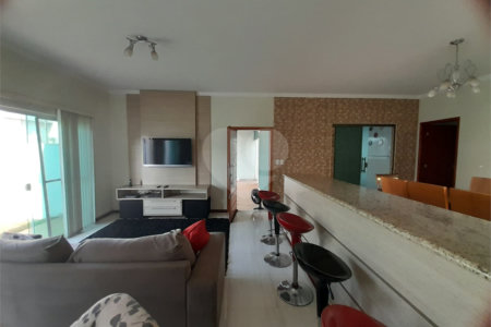 Casa à Venda no Residencial Eldorado - São Carlos