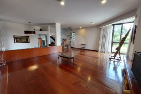 Elegância e conforto na melhor localização da City América!