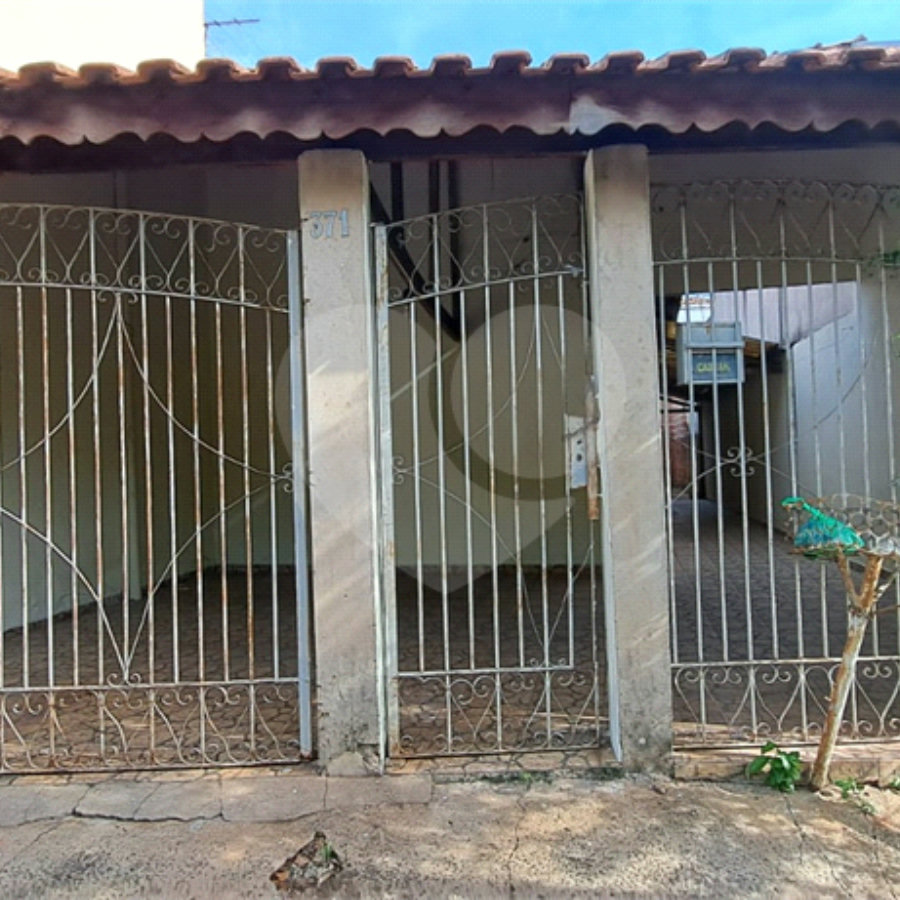 Casa ampla em bairro tranquilo – excelente oportunidade para morar ou investir!