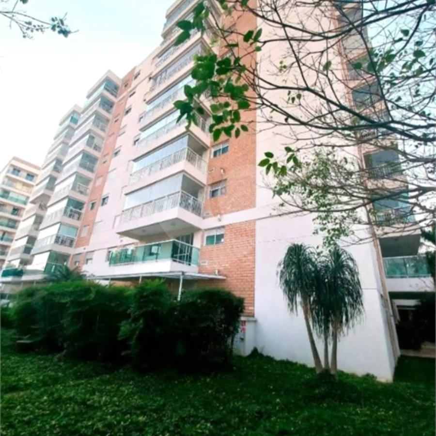 Apartamento à Venda 3 dorm. em condomínio clube na Móoca - São Paulo/SP