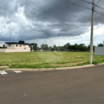 Terreno à Venda no Condomínio Eco Esportivo Damha IV