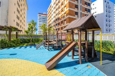 Apartamento de 127 m² em andar alto, com vista livre, 3 suítes planejadas, sacada gourmet envidraçada, 2 vagas e lazer completo, próximo ao Shopping Golden Square e à Avenida Kennedy.