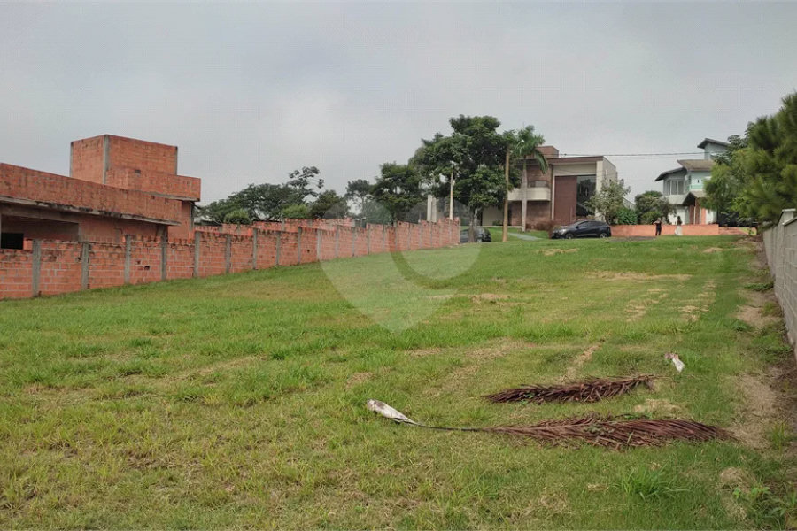 Terreno de 1000 metros quadrados, no Recanto das Águas de São Pedro...