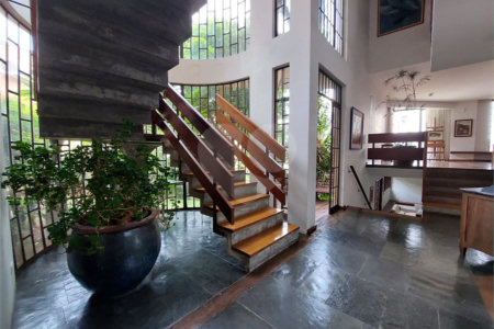 Elegância e conforto na melhor localização da City América!