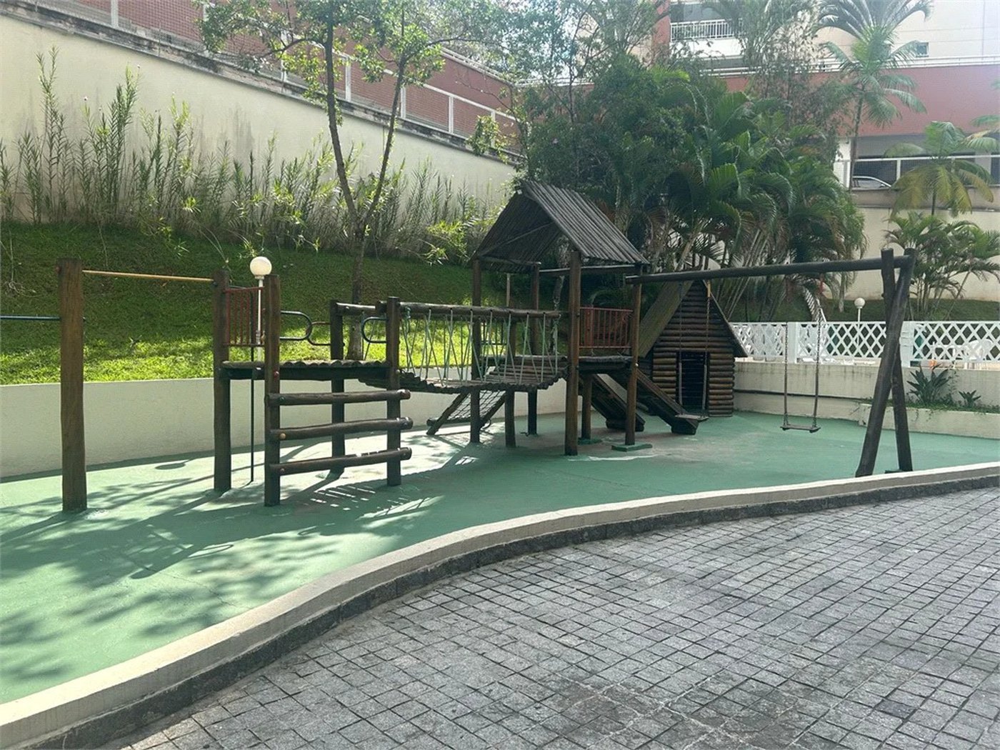 Apartamento à venda com 3 quartos, sendo 1 suíte, em Jardim Sul, São Paulo, SP