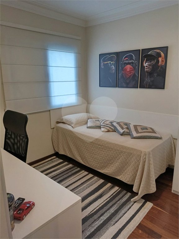 Apartamento na Região da Mooca. Excelente Localização com 3 Dormitórios sendo 1 Suíte e 2 Vagas de Garagem
