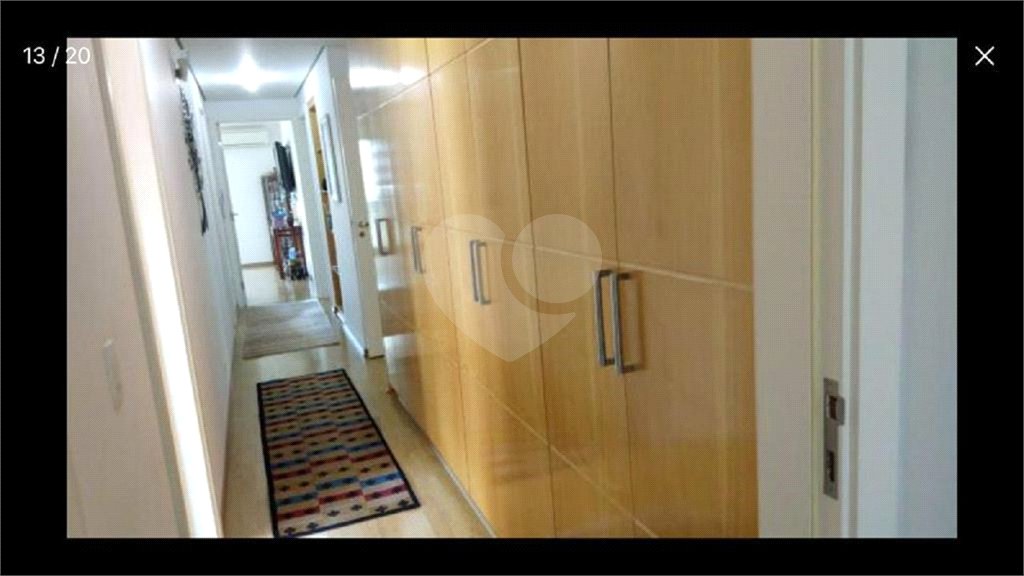Apartamento à venda no Paraíso de 303m² com 4 suítes e 4 vagas.
