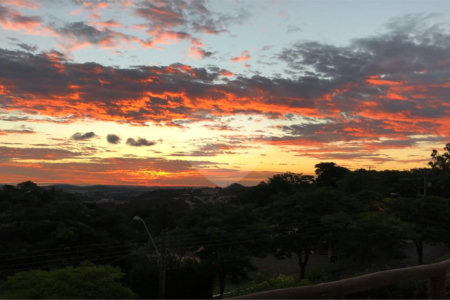 Mansão de Luxo em Louveira: Viva o Sonho no Condomínio Jardim Primavera