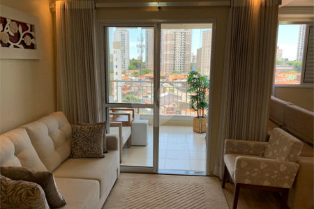 Apartamento de 70m2 com 3 dorms, 2 banheiros, 1 suíte, 1 vaga. Estuda permuta.