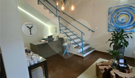 Sobrado à venda com 3 quartos, sendo 1 suíte,  em Chácara Santo Antônio, São Paulo, SP