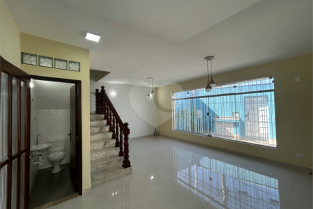 Casa à venda com 3 quartos, sendo 1 suíte, em Vila Cruzeiro, São Paulo, SP