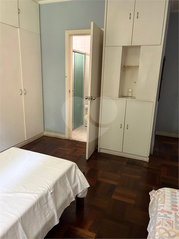 Casa à venda com 3 quartos, sendo 1 suíte, em Interlagos, São Paulo, SP