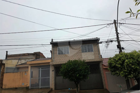 Sobrado 5 quartos.